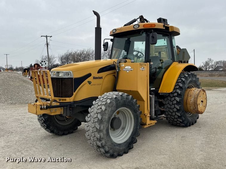 2012 Challenger MT475B Equipment Image0