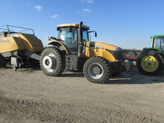 Main image Challenger MT655D