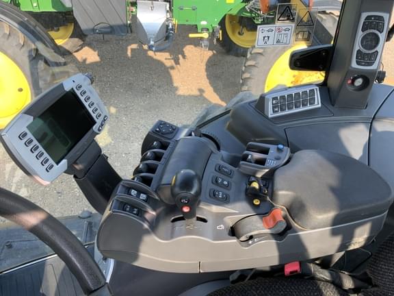 Image of Challenger MT655D equipment image 2