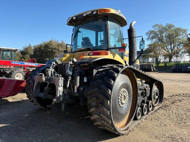 Image of Challenger MT765D equipment image 3