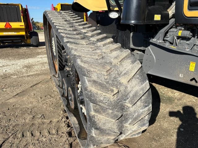 Image of Challenger MT765D equipment image 2