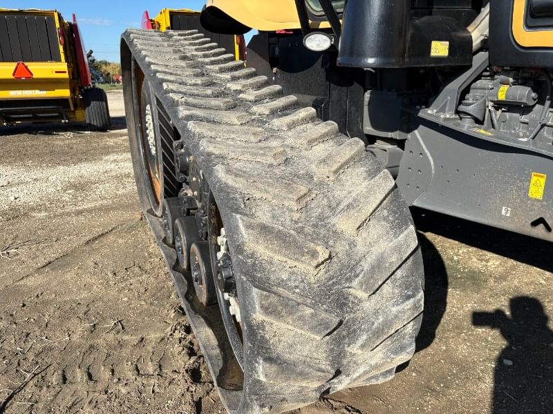 2012 Challenger MT765D Equipment Image0