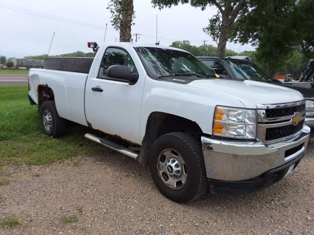 Image of Chevrolet 2500 equipment image 2