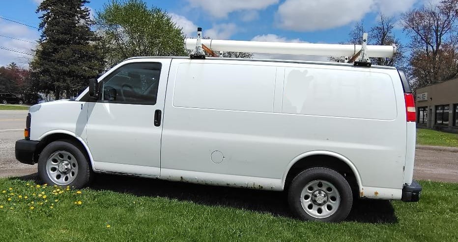 2012 Chevrolet 1500 Equipment Image0