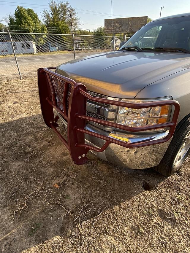 Image of Chevrolet Silverado equipment image 1