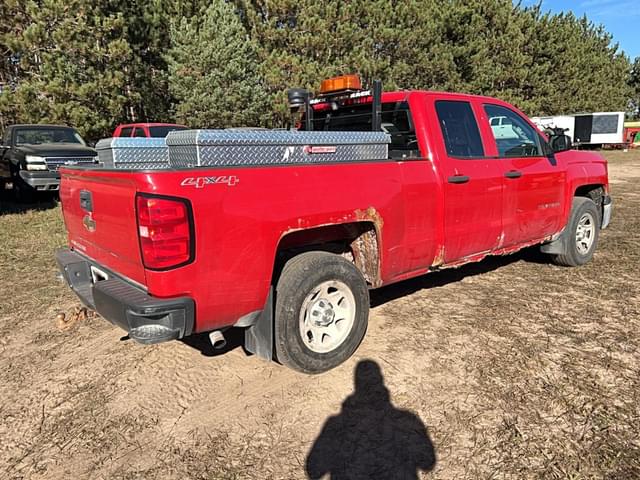 Image of Chevrolet 1500 equipment image 3