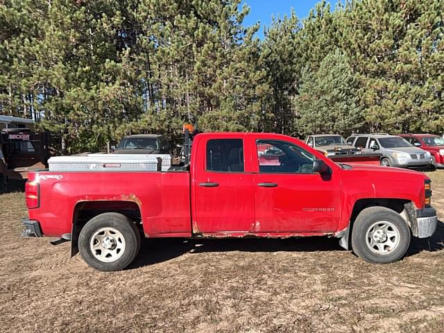 Image of Chevrolet 1500 equipment image 2
