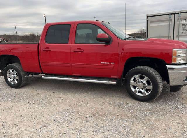 Image of Chevrolet 2500 equipment image 1