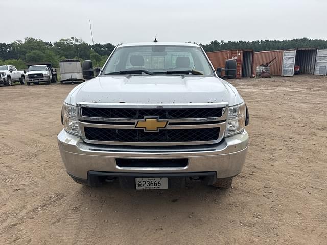 Image of Chevrolet 2500 equipment image 1