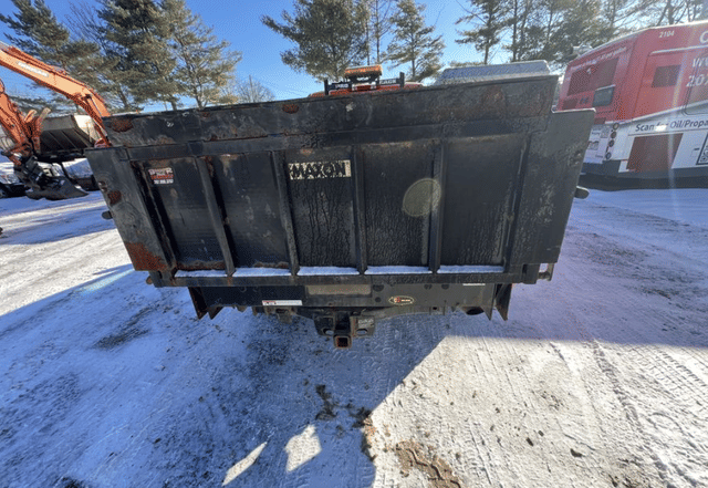 Image of Chevrolet 2500 equipment image 3