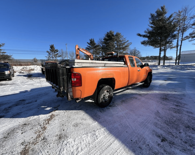 Image of Chevrolet 2500 equipment image 4