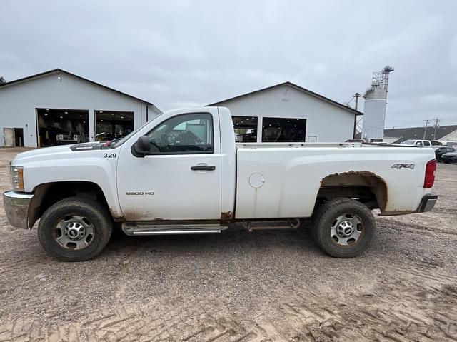 Image of Chevrolet 2500HD equipment image 1