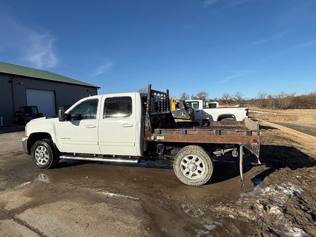 Image of Chevrolet 2500HD equipment image 4
