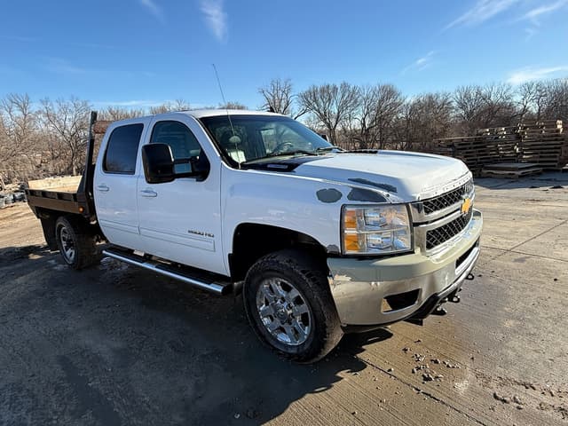 Image of Chevrolet 2500HD equipment image 1