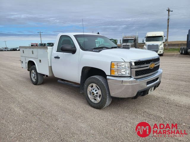 Image of Chevrolet 2500 equipment image 1