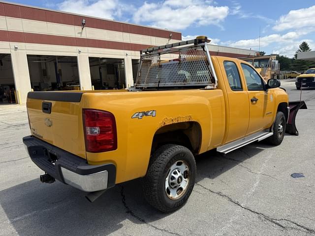 Image of Chevrolet 2500HD equipment image 4