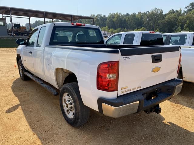 Image of Chevrolet 2500HD equipment image 1
