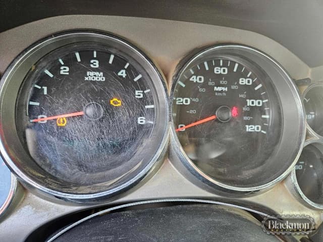 Image of Chevrolet 2500 equipment image 3