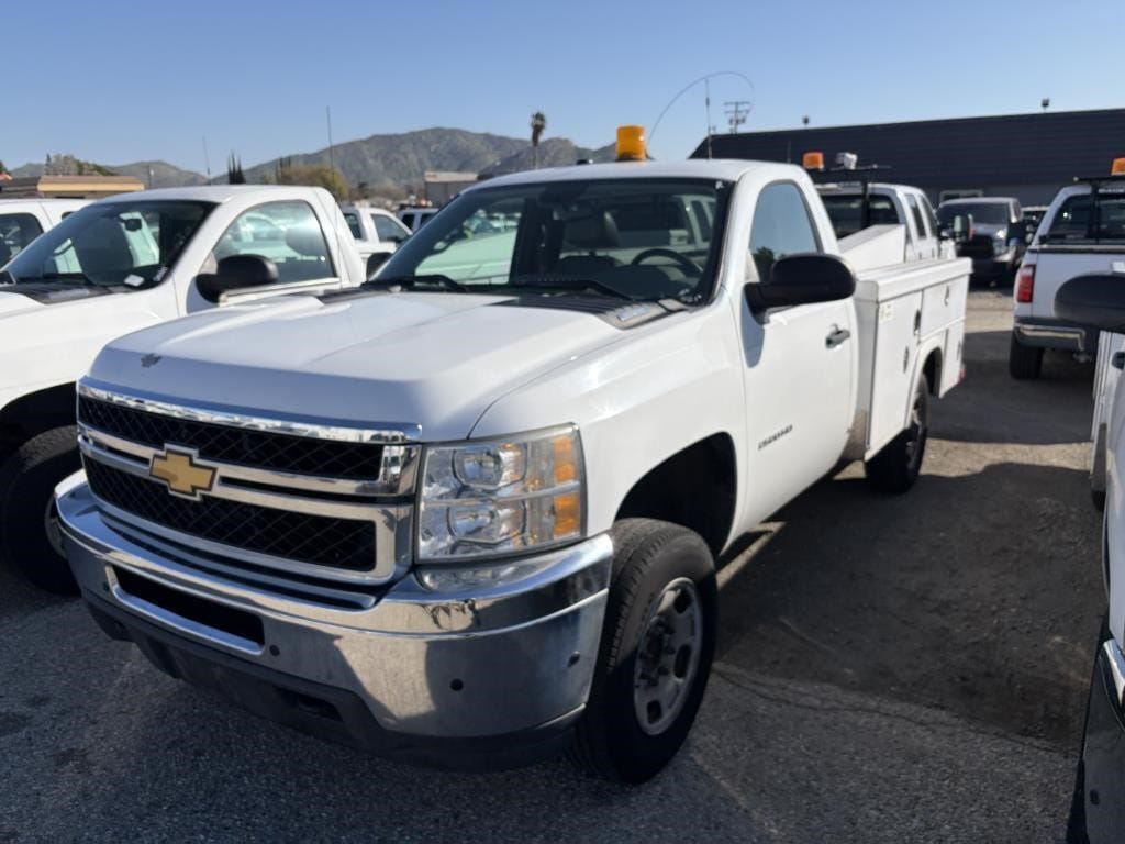 2012 Chevrolet 2500 Equipment Image0