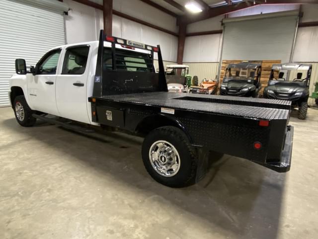 Image of Chevrolet 2500HD equipment image 3