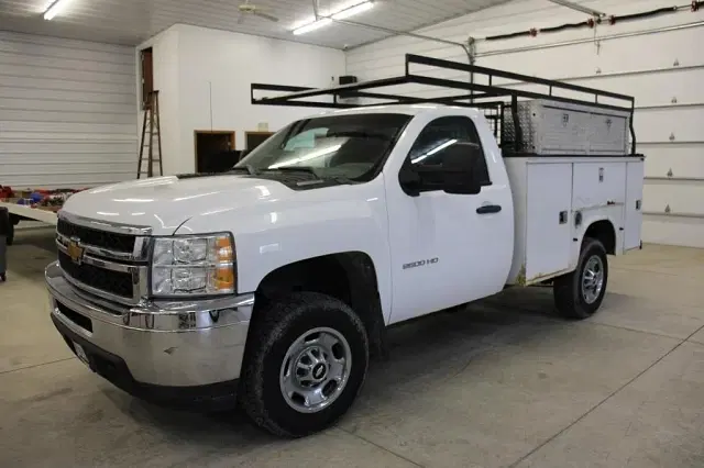 Image of Chevrolet 2500HD equipment image 3