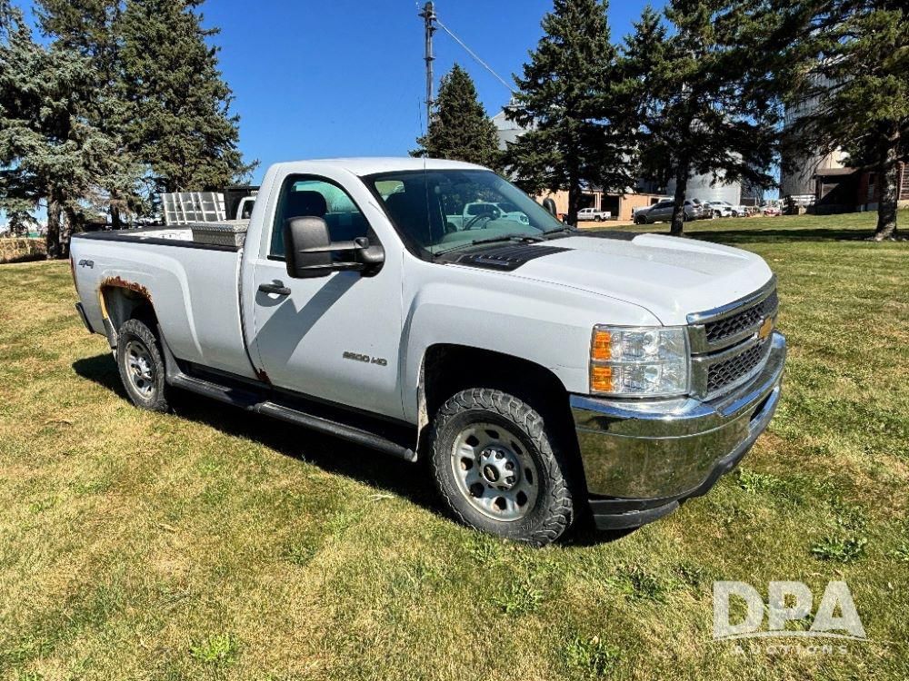 2012 Chevrolet 2500HD Equipment Image0