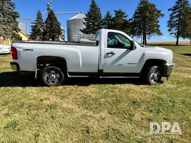 Image of Chevrolet 2500HD equipment image 2