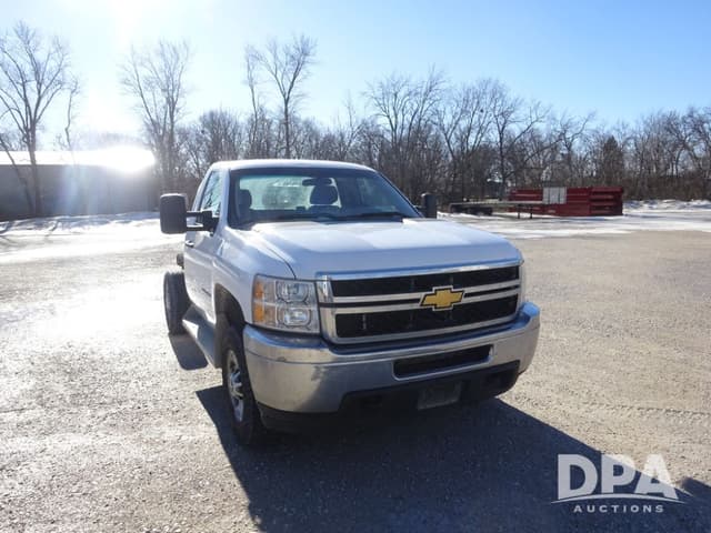 Image of Chevrolet 2500HD equipment image 2