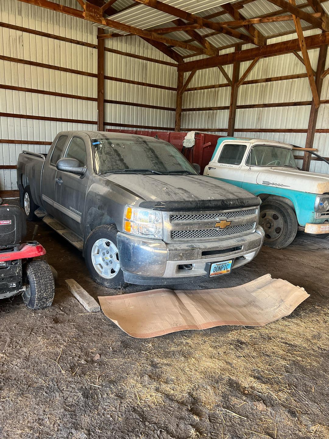 Image of Chevrolet Silverado Primary image