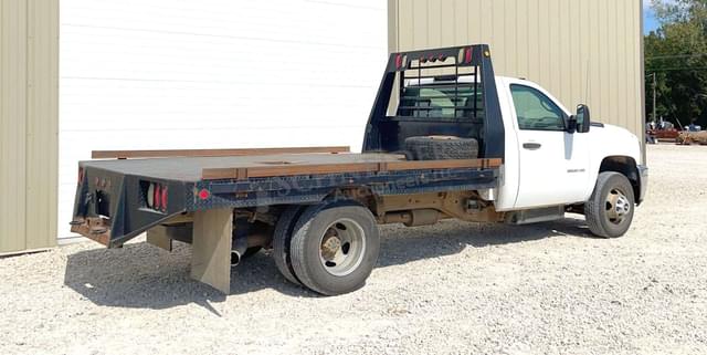 Image of Chevrolet 3500 equipment image 4