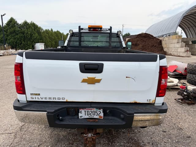 Image of Chevrolet 3500 equipment image 4