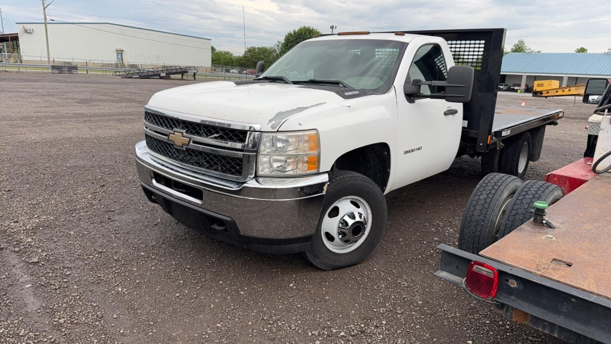 2012 Chevrolet 3500 Equipment Image0