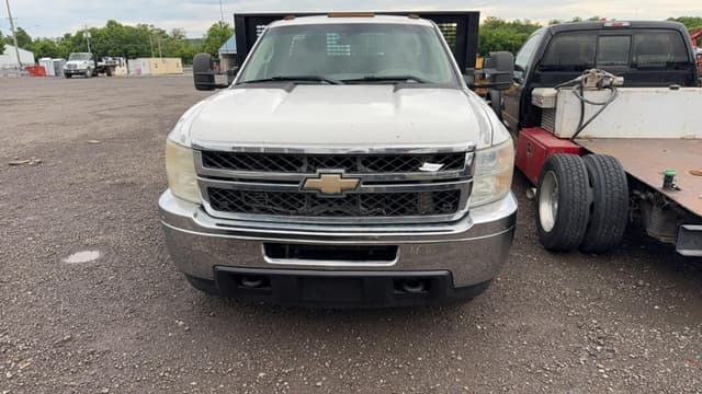 Image of Chevrolet 3500 equipment image 1