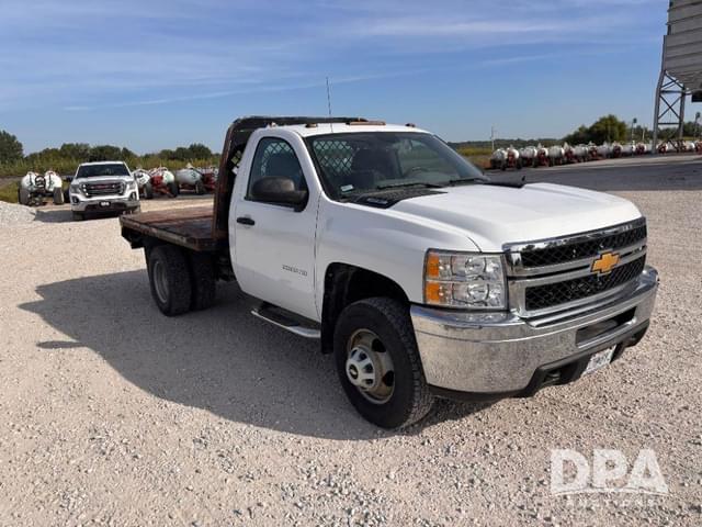 Image of Chevrolet 3500HD equipment image 4