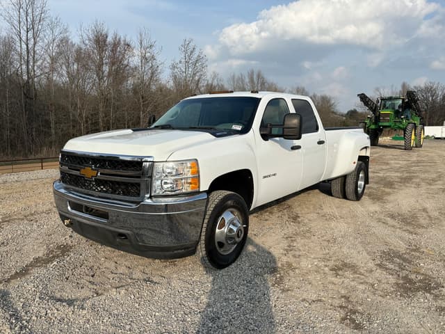 Image of Chevrolet 3500HD equipment image 3