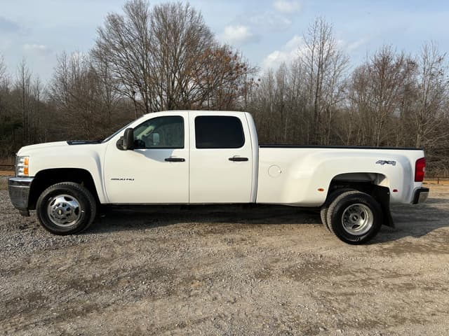 Image of Chevrolet 3500HD equipment image 4