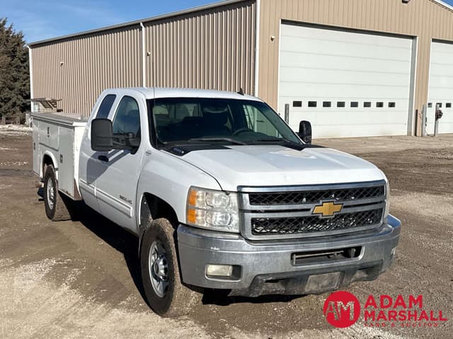 Image of Chevrolet 3500 equipment image 4