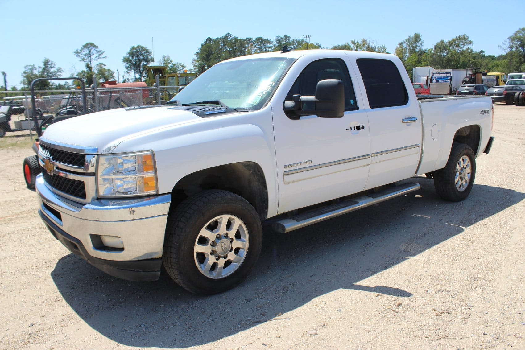 2012 Chevrolet 3500HD Equipment Image0