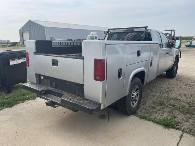 Image of Chevrolet 3500HD equipment image 2
