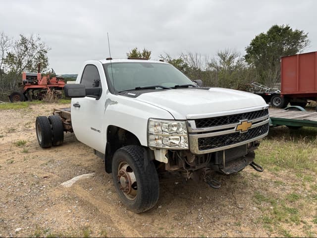 Image of Chevrolet 3500HD equipment image 1