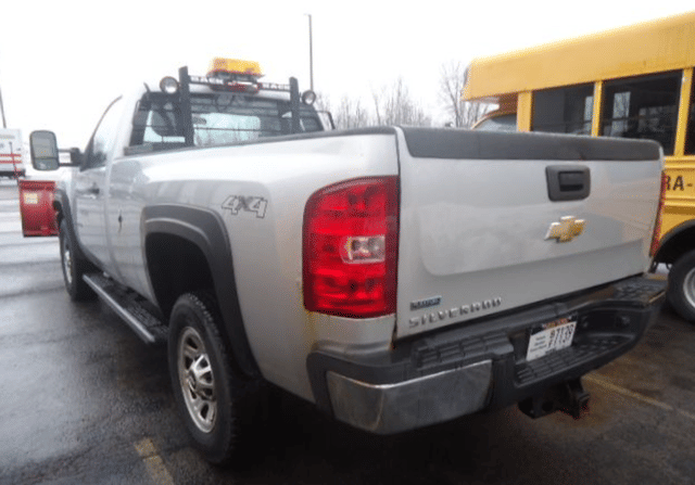 Image of Chevrolet 3500HD equipment image 4