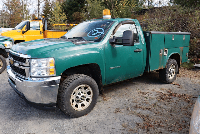 Image of Chevrolet 3500HD equipment image 1