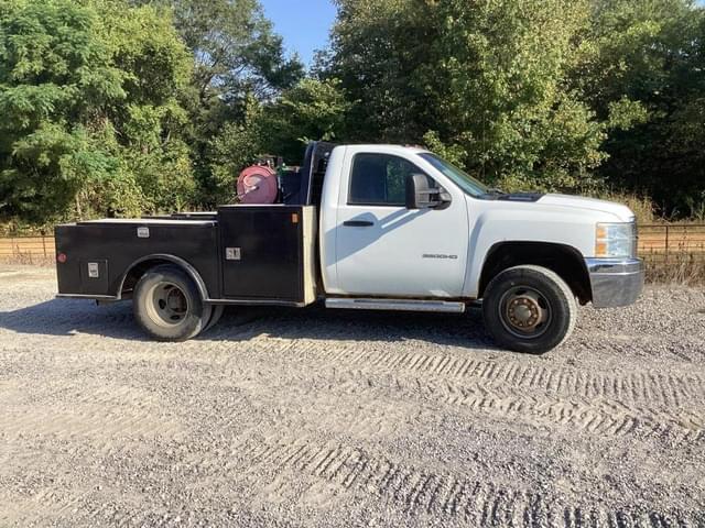 Image of Chevrolet 3500HD equipment image 1