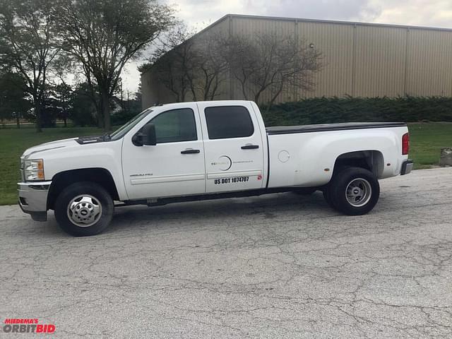 Image of Chevrolet 3500HD equipment image 1