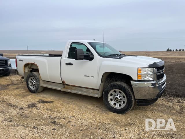 Image of Chevrolet 3500HD equipment image 4