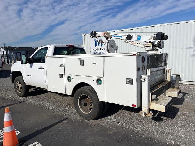 Image of Chevrolet 3500HD equipment image 1