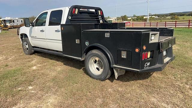 Image of Chevrolet 3500HD equipment image 1