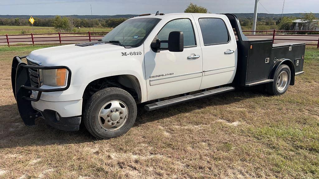 Image of Chevrolet 3500HD Primary image