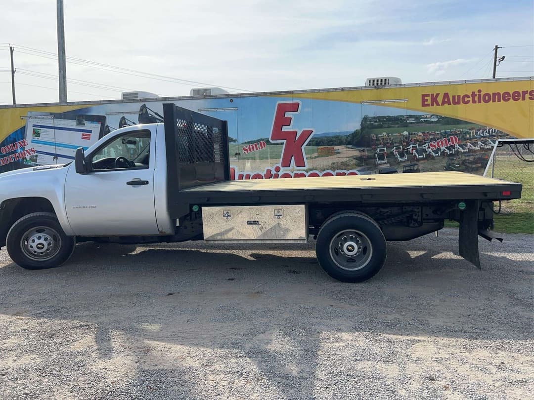 Image of Chevrolet 3500HD Primary image