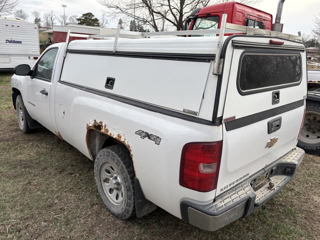 Image of Chevrolet 1500 equipment image 3